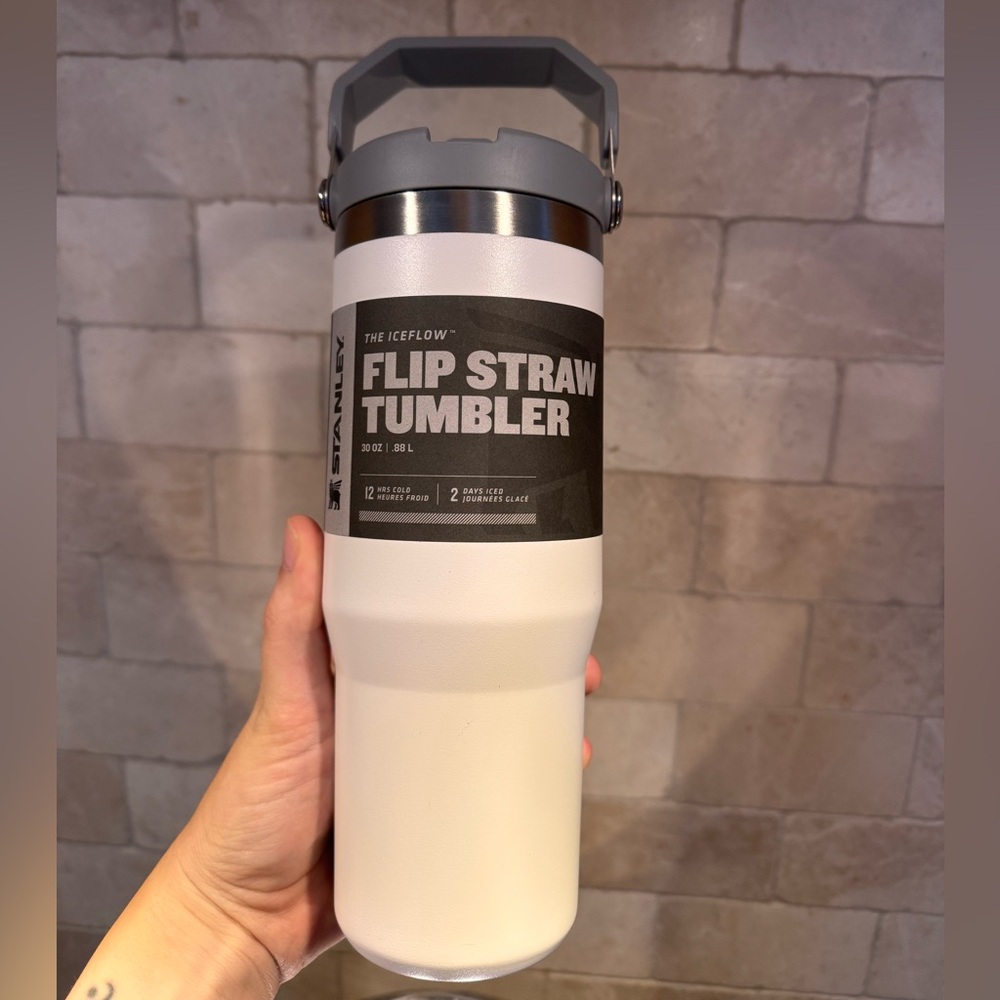 Stanley 30 oz Stainless Steel Ice Flow Flip Straw Tumbler
